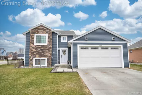 2096 Mozart Ave, Davison, MI 48423 photo 1