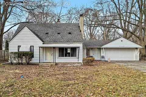 20620 Westhampton Ave, Southfield, MI 48075