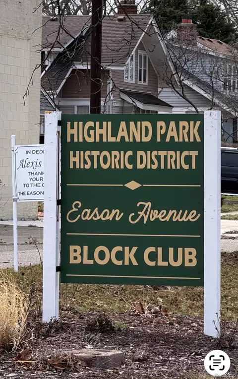 73 Grove St, Highland Park, MI 48203