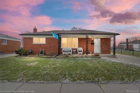 12918 Baird Ave, Warren, MI 48088