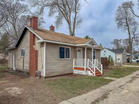 5645 N Linville St, Westland, MI 48185