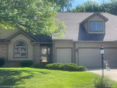 13096 Village Ct, Vienna, MI 48420