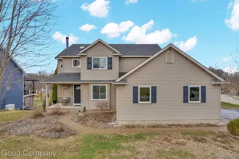 3728 Christopher Dr, Brighton, MI 48114