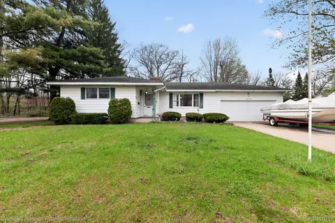 36744 N Romulus Ave S, Romulus, MI 48174