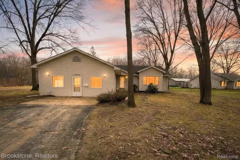 42645 Riggs Rd, Van Buren, MI 48111