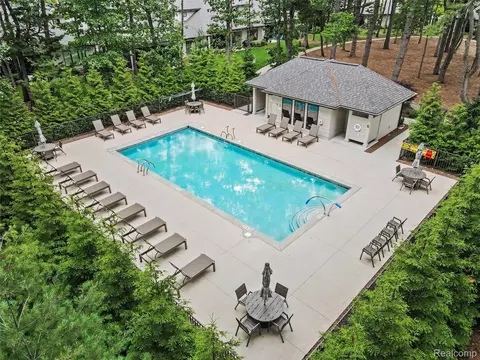 2031 Ottawa Beach Rd, Park, MI 49424