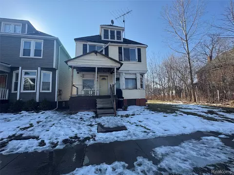5865 Seneca St, Detroit, MI 48213