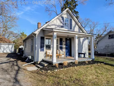 6227 Clarkston Rd, Independence, MI 48346