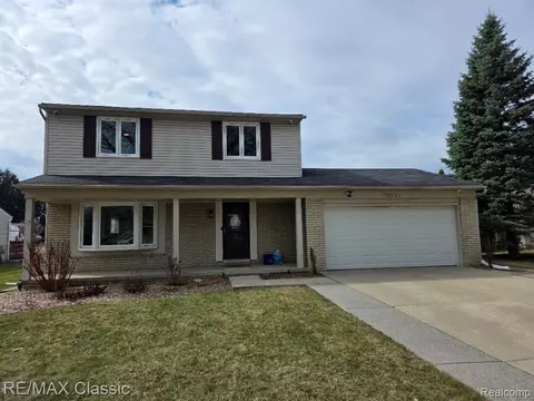 3927 Anvil Dr, Troy, MI 48083