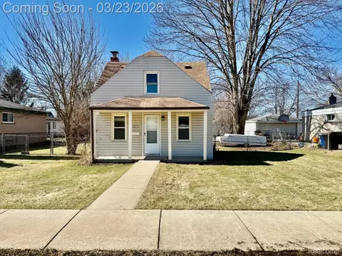 12111 Leverne, Redford, MI 48239