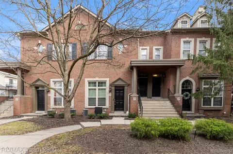 23 W Village Ln #51R, Dearborn, MI 48124