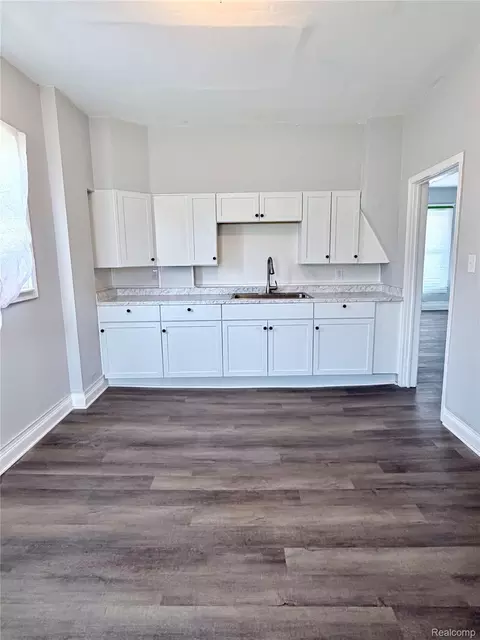 37 Le Blanc, River Rouge, MI 48218