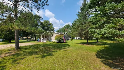 4349 Bay Rd, Sage, MI 48624