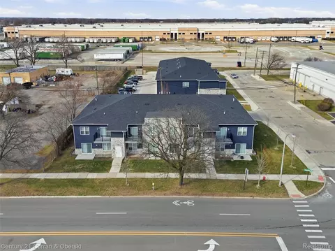 1241 E Woodward Heights Blvd, Hazel Park, MI 48030