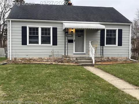 1885 West Blvd, Berkley, MI 48072