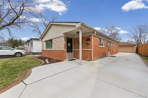 4685 Universal St, Dearborn Heights, MI 48125