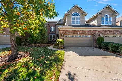 44683 Broadmoor Cir N, Northville, MI 48168
