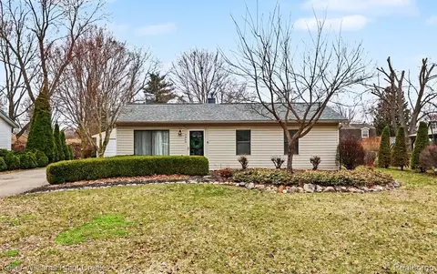 3660 Coleport St, Orion, MI 48359