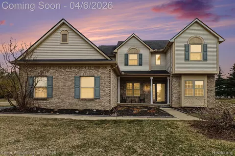 2187 Marie Dr, Orion, MI 48360