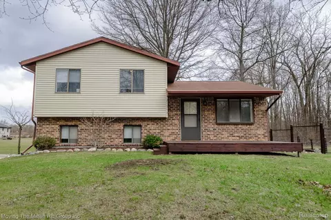 21775 Clemmons Ct, Sumpter, MI 48111