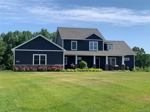 5360 Stone Garden Dr, Marion, MI 48843