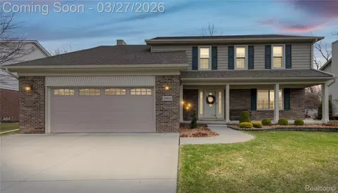 21651 Sylvan Ave, Flat Rock, MI 48134