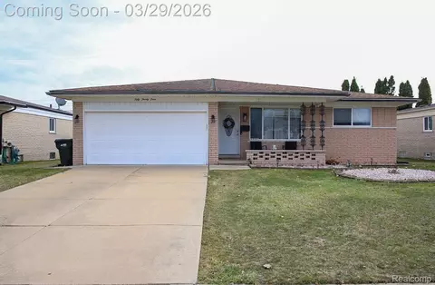 5024 Bristor Dr, Sterling Heights, MI 48310