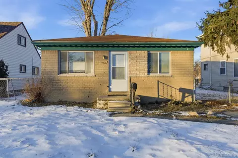 14731 Stephens Dr, Eastpointe, MI 48021