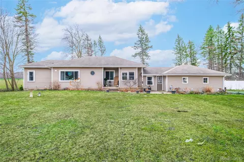 2375 W Mount Morris Rd, Mount Morris, MI 48458
