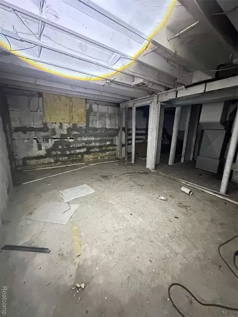 Other - 4816 Glenn Ave, Flint, MI 48505 photo 8 of 10