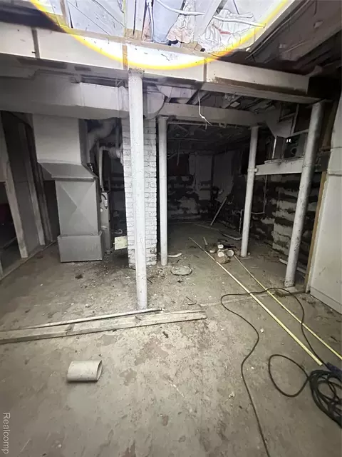 Other - 4816 Glenn Ave, Flint, MI 48505 photo 9 of 10