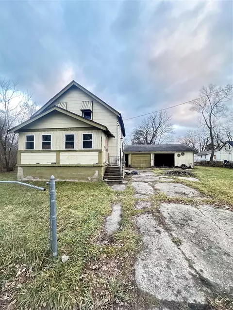 Exterior - 4816 Glenn Ave, Flint, MI 48505 photo 2 of 5