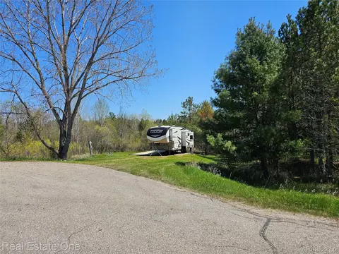 0 Knights Ct, Butman, MI 48624