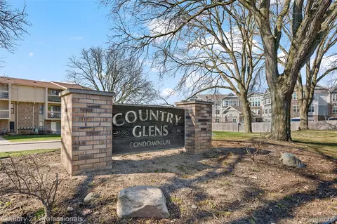 30515 W 14 Mile Rd #26, Farmington Hills, MI 48334
