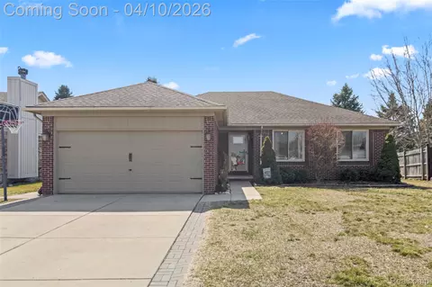 25250 Noble Dr, Chesterfield, MI 48051