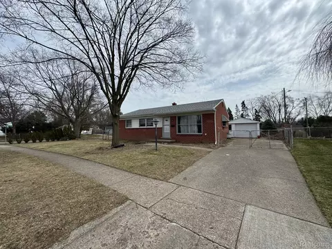 47166 Roland St, Shelby Township, MI 48317