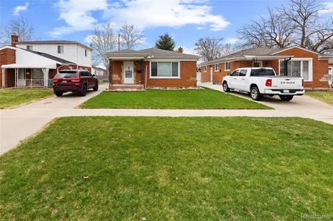 4692 Mckinley St, Dearborn Heights, MI 48125