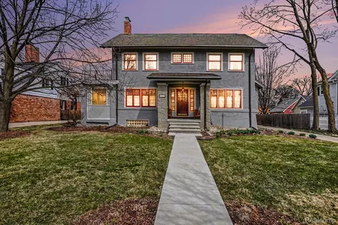 1235 Yorkshire Rd, Birmingham, MI 48009