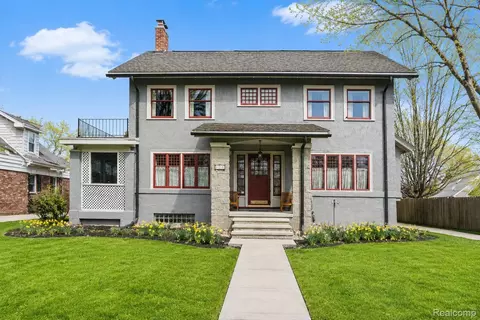 1235 Yorkshire Rd, Birmingham, MI 48009