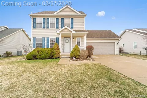 3463 Amber Oaks Dr, Howell, MI 48855