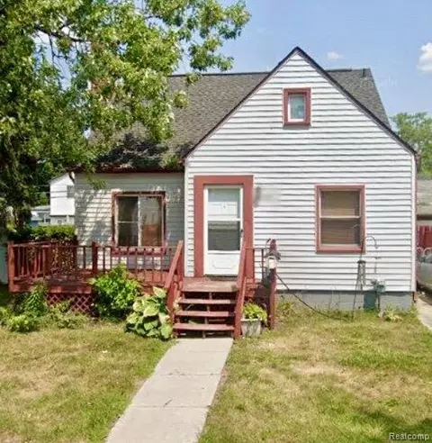 22427 Hanson Ct, Saint Clair Shores, MI 48080