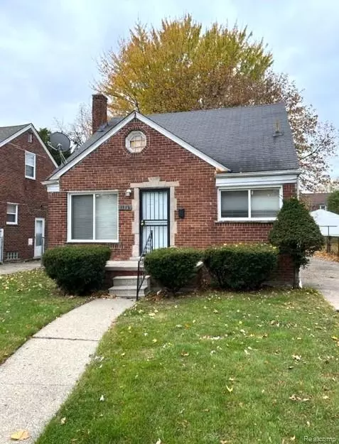 11369 Warwick St, Detroit, MI 48228