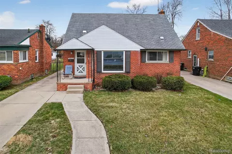 9923 Inkster Rd, Livonia, MI 48150