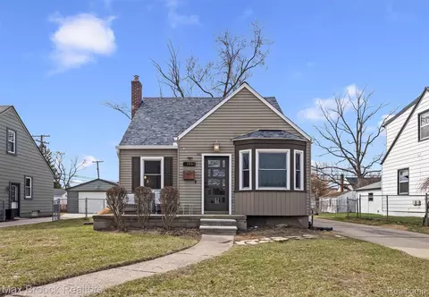 1861 Larkmoor Blvd, Berkley, MI 48072