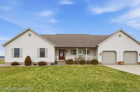 22550 W Ferden Rd, Chapin, MI 48807