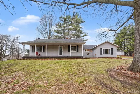 90 S Elm Grove Rd, Elba, MI 48446