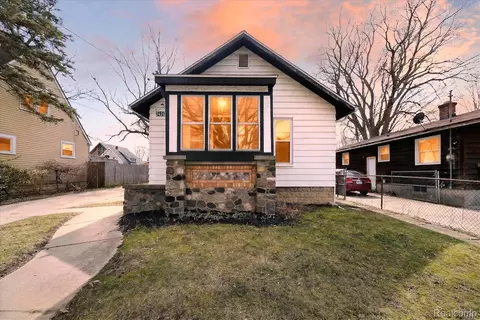 2426 Maryland Ave, Flint, MI 48506