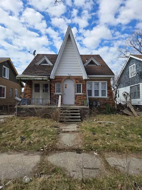 17325 Barlow St, Detroit, MI 48205
