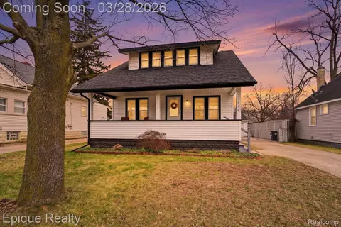 21416 Roosevelt Ave, Farmington Hills, MI 48336