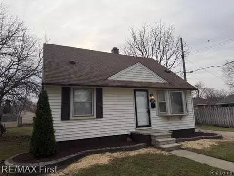 6375 Dean St, Taylor, MI 48180